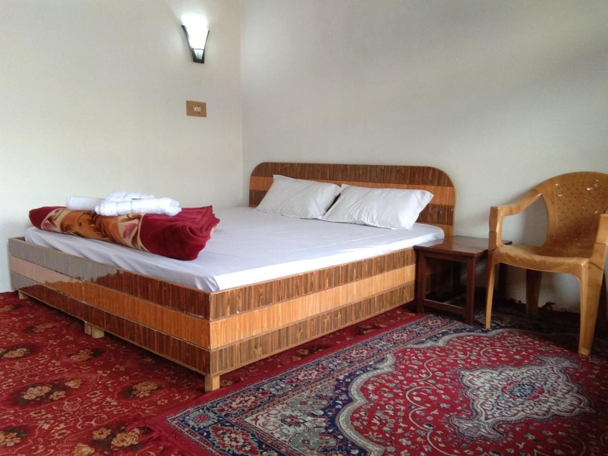 Howrah Guest House Срінагар Екстер'єр фото