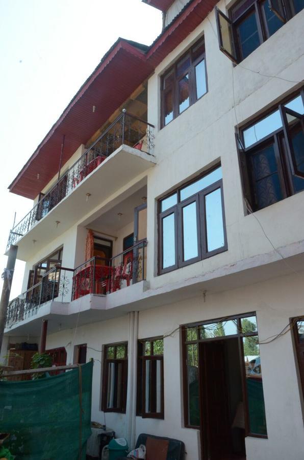Howrah Guest House Срінагар Екстер'єр фото